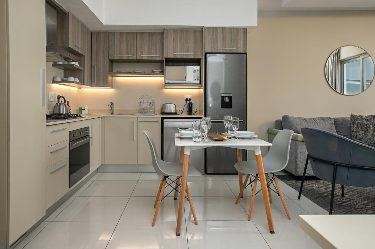 The Serviced Apartment Collection At The Tyrwhitt Rosebank Johannesburg Buitenkant foto